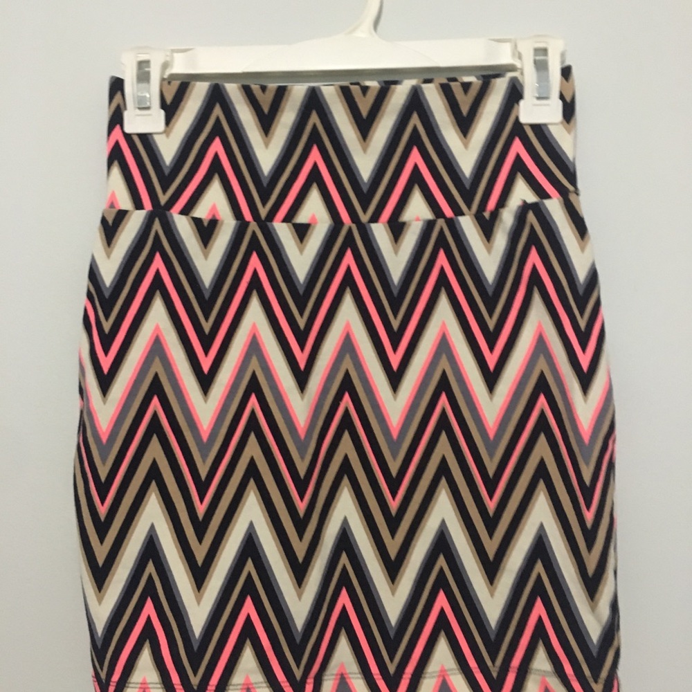 Stretch mini skirt